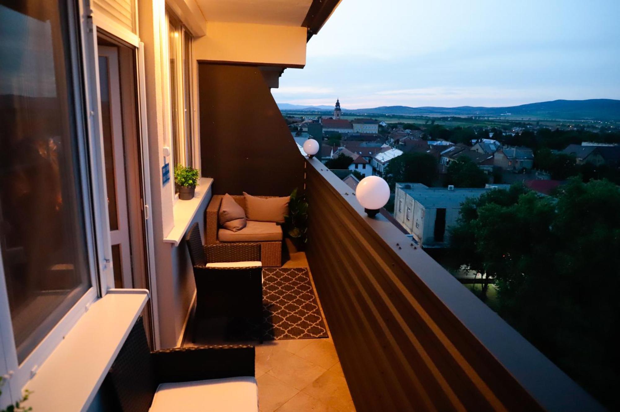 Ueveghid Apartman Sátoraljaújhely Esterno foto